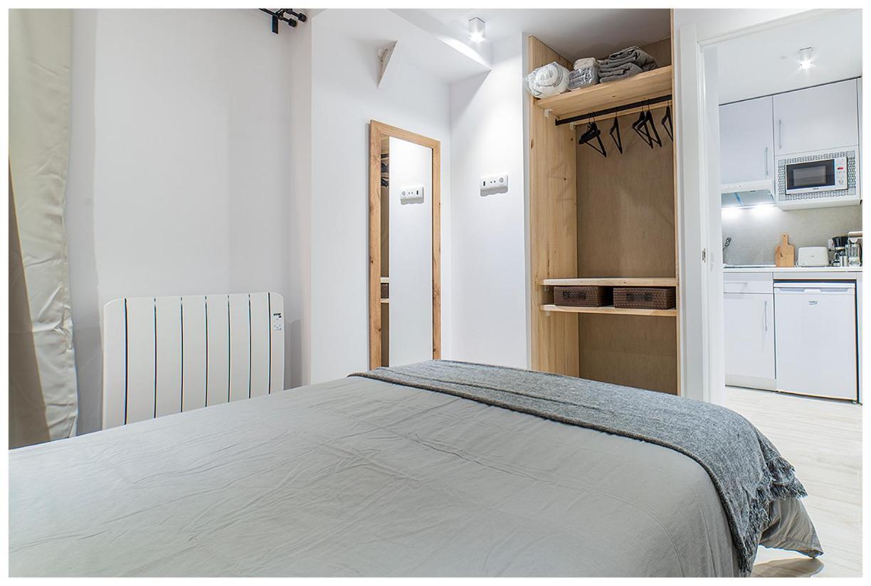 Apartamentos Madrid Rio Esterno foto